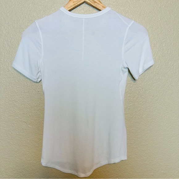 Lululemon Women’s Hold Tight Short Sleeve White Size 4 - Picture 6 of 8